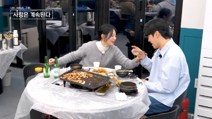 <나솔사계> 160화 한 번 더 특집 다섯 번째, 20기 영식 & 25 영자, 데이트서 '터치 플러팅' 주고받으며 커플 무드 [종합]